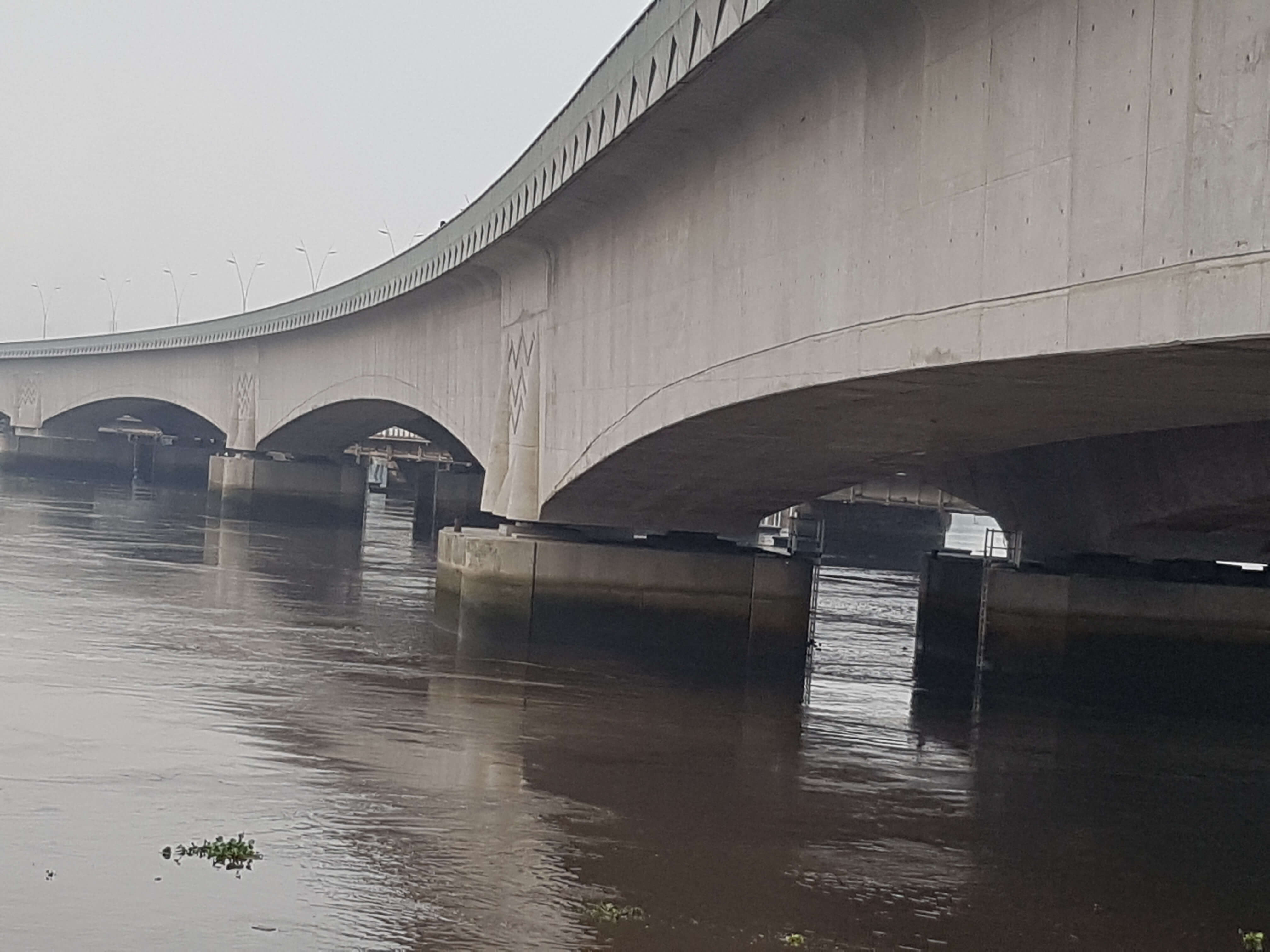 1096 Pont de Wouri 2018